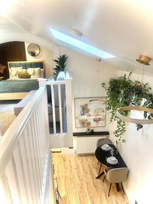 טראוברידג' Cosy Stylish Studio Apartment מראה חיצוני תמונה
