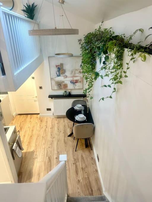 טראוברידג' Cosy Stylish Studio Apartment מראה חיצוני תמונה